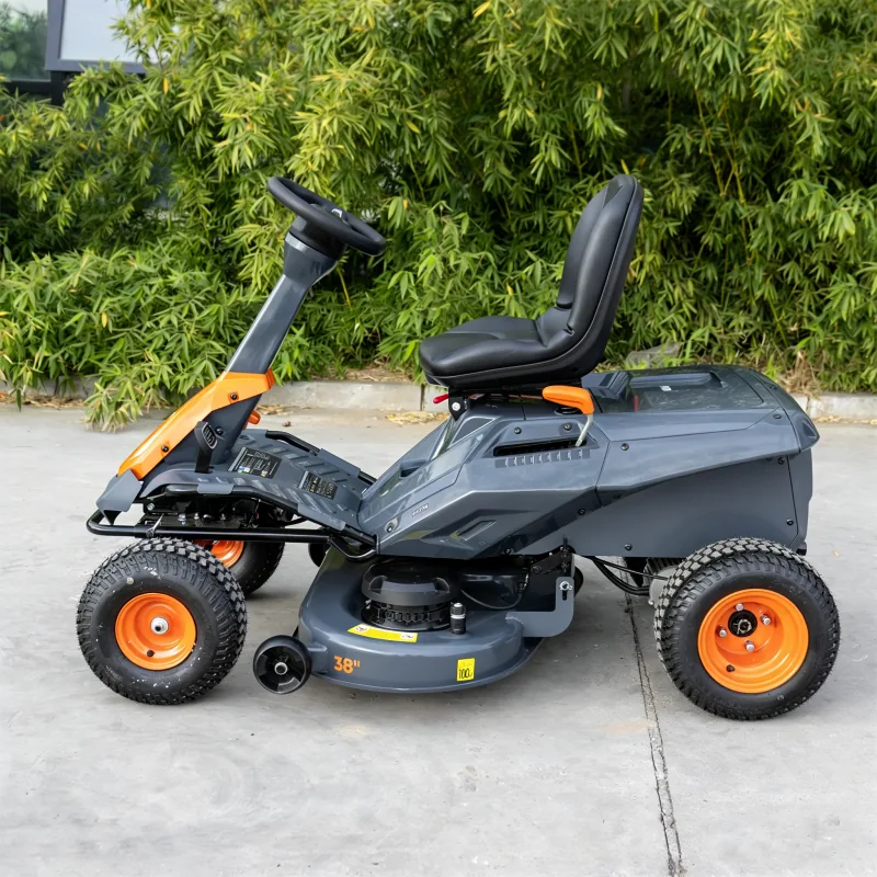 Ride-on mower detail 3